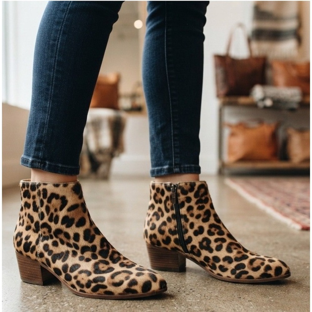 J. Crew Sadie Tan Leopard Print Calf Hair Block Heel Ankle Boots Women 7.5 AA521